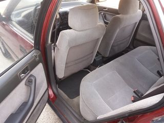 Honda Accord 1993-thumb-12