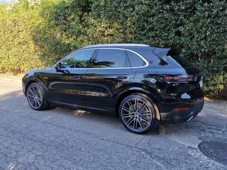 Porsche Cayenne 2020 HYBRID-thumb-3