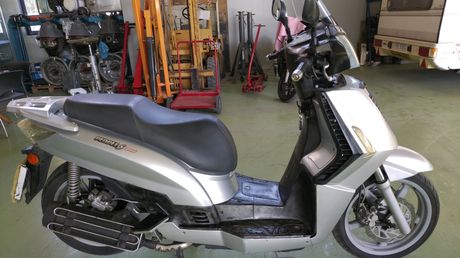 Kymco '06 PEOPLE S 250