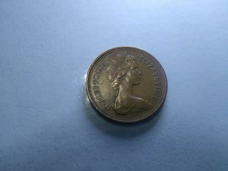 SYLEKTIKO SPANIO NOMISMA  ,ELIZABETH.II ,,1.NEW PENNY 1974,,ΔΗΜΟΠΡΑΣΙΑ