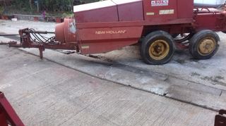 Πρέσες New Holland 1983 387-thumb-4