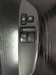 Διακόπτης ηλεκτρικών παραθύρων Toyota Yaris 99-05 8482010100-thumb-2