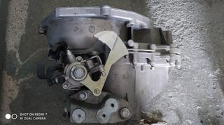 ΚΙΒΩΤΙΟ ΤΑΧΥΤΗΤΩΝ ΕΞΑΤΑΧΥΤΟ SAAB 9-3 Β207R ΣΕ ΑΡΙΣΤΗ ΚΑΤΑΣΤΑΣΗ 55560476