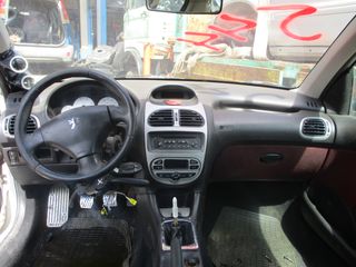 Ταμπλό Peugeot 206 '05 Προσφορά.