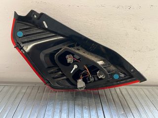 Φανάρι πίσω δεξιά Ford Fiesta 13-17-thumb-3