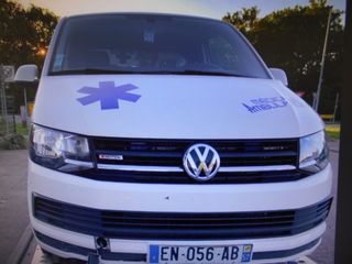 Ασθενοφόρο Volkswagen 2017 TRANSPORTER T6 EURO 6 4x4-thumb-1