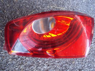 SEAT IBIZA (ΦΑΝΑΡΙΑ ΠΙΣΩ ΔΕΞΙ - ΑΡΙΣΤΕΡΟ ΓΝΗΣΙΑ)-thumb-6