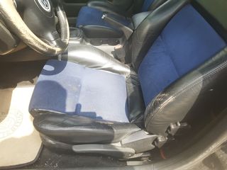 Volkswagen Passat Variant 1.9TDI '02-thumb-7