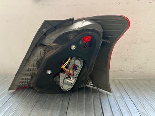 Φανάρι πίσω αριστερά Toyota Yaris 09-11 κίτρινο φλας LED-thumb-4