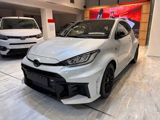 Toyota Yaris 2026 GR-FOUR 4WD-thumb-1