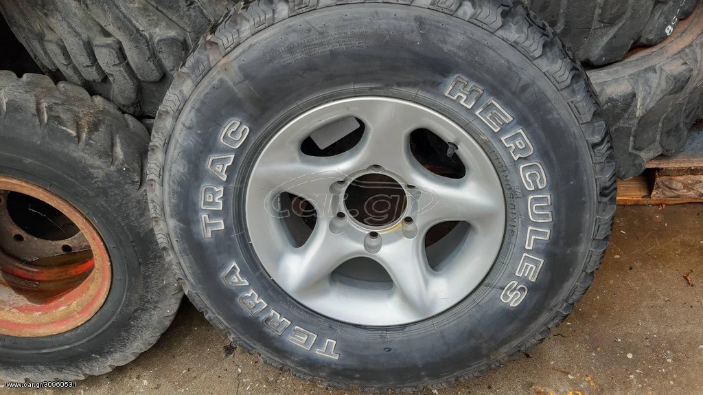 31X10.50R15