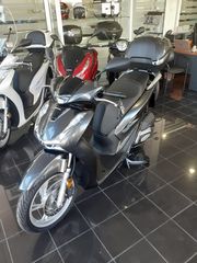 Honda SH 150i '23  ABS -top box