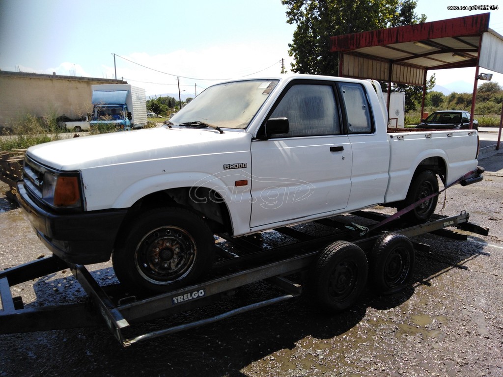 Mazda Ε 2000
