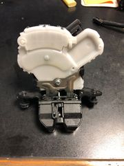 Κλειδαριά πόρτας 3ης ή 5ης Mazda 2-thumb-1