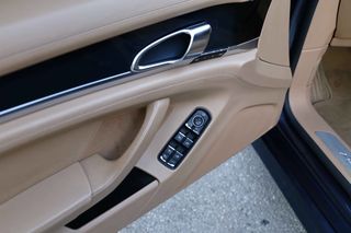 Porsche Panamera 2012-thumb-7