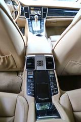 Porsche Panamera 2012-thumb-27