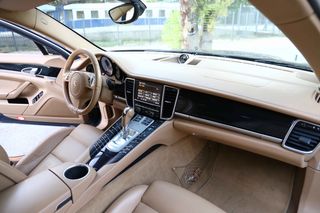 Porsche Panamera 2012-thumb-15