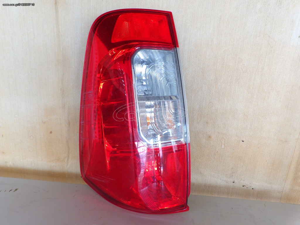 ΓΝΗΣΙΟ ΠΙΣΩ ΑΡΙΣΤΕΡΑ ΦΑΝΑΡΙ NISSAN NAVARA D23