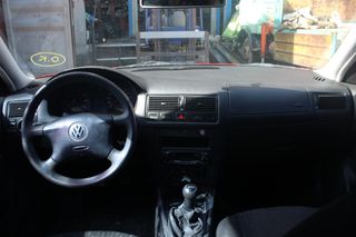 Ταμπλό VW Golf ’02 Προσφορά.