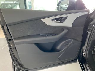 Audi Q8 2022 S LINE-thumb-27
