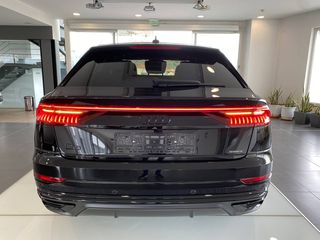 Audi Q8 2022 S LINE-thumb-2