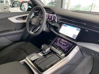 Audi Q8 2022 S LINE-thumb-19