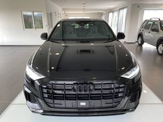 Audi Q8 2022 S LINE-thumb-3