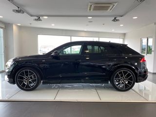 Audi Q8 2022 S LINE-thumb-4