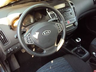 KIA CEED ΓΙΑ ΑΝΤΑΛΛΑΚΤΙΚΑ-thumb-2