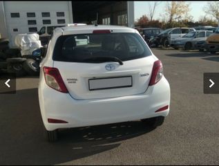 Toyota Yaris 2012-2016-thumb-3