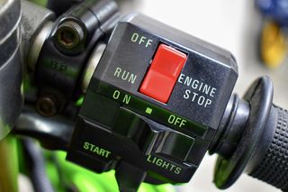 Kawasaki ZXR 750 1991 ZXR 750 R K-thumb-16