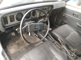 Toyota Corolla 1976-thumb-3
