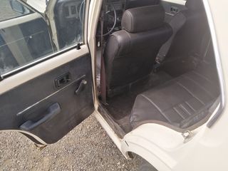 Toyota Corolla 1976-thumb-4