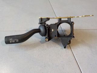 VW TΟUAREG '06 2.5 TDI AUTO 4Χ4 (5Θ) ΦΛΑΣΙΕΡΑ ΚΑΙ ΜΟΧΛΟΣ ΥΑΛΟΚΑΘΑΡΙΣΤΗΡΩΝ