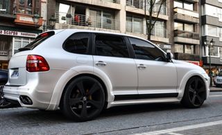 CAYENNE 957 WIDE BODY LOOK MANSORY CUSTOMIZED-thumb-4