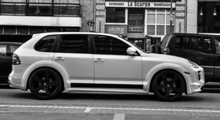 CAYENNE 957 WIDE BODY LOOK MANSORY CUSTOMIZED-thumb-5