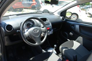 Toyota Aygo 2013 AYTOMATO F1 !!!!!!-thumb-16