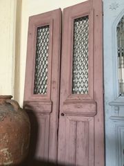 Παλιές ξύλινες πόρτες ελληνικές με κάγκελο-thumb-9