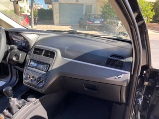 Ταμπλό fiat punto-thumb-1