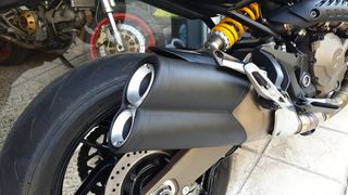 Ducati Monster 821 2015-thumb-17
