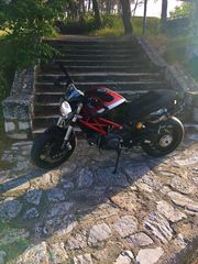 Ducati Monster 796 2010-thumb-5