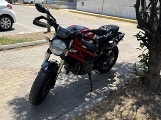 Ducati Monster 796 2010-thumb-61