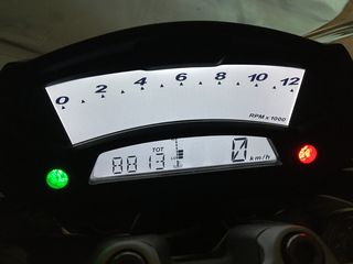 Ducati Monster 796 2010-thumb-31