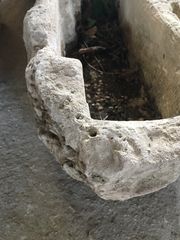 Πέτρινες παλιές γούρνες, για βρύση, για εντοίχιση, για χρήση, για διακόσμηση, οικοδομικά αρχιτεκτονικά υλικά σε διάφορα σχέδια, μεγέθη και τιμές ... τηλέφωνο για συνεννόηση....-thumb-12