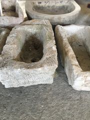 Πέτρινες παλιές γούρνες, για βρύση, για εντοίχιση, για χρήση, για διακόσμηση, οικοδομικά αρχιτεκτονικά υλικά σε διάφορα σχέδια, μεγέθη και τιμές ... τηλέφωνο για συνεννόηση....-thumb-26