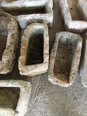 Πέτρινες παλιές γούρνες, για βρύση, για εντοίχιση, για χρήση, για διακόσμηση, οικοδομικά αρχιτεκτονικά υλικά σε διάφορα σχέδια, μεγέθη και τιμές ... τηλέφωνο για συνεννόηση....-thumb-29