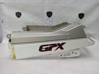 Kawasaki GPX 750 R ουρά 86-90