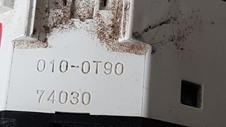 Χειριστήρια κλιματισμού TOYOTA IQ-thumb-3
