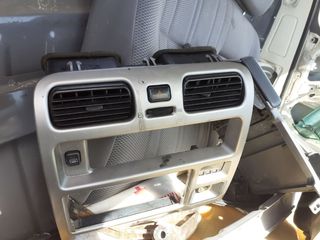 Toyota Hiace -thumb-6