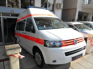 Ασθενοφόρο Volkswagen 2013 T5 MAXI 2.0 TDI 140 PS EURO 5-thumb-2